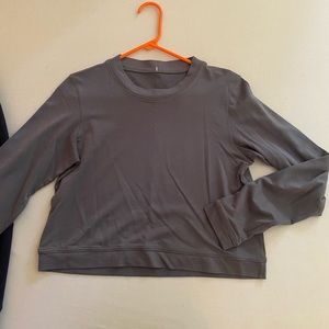 Lululemon Cropped-like Sweatshirt - Grey - Size 4